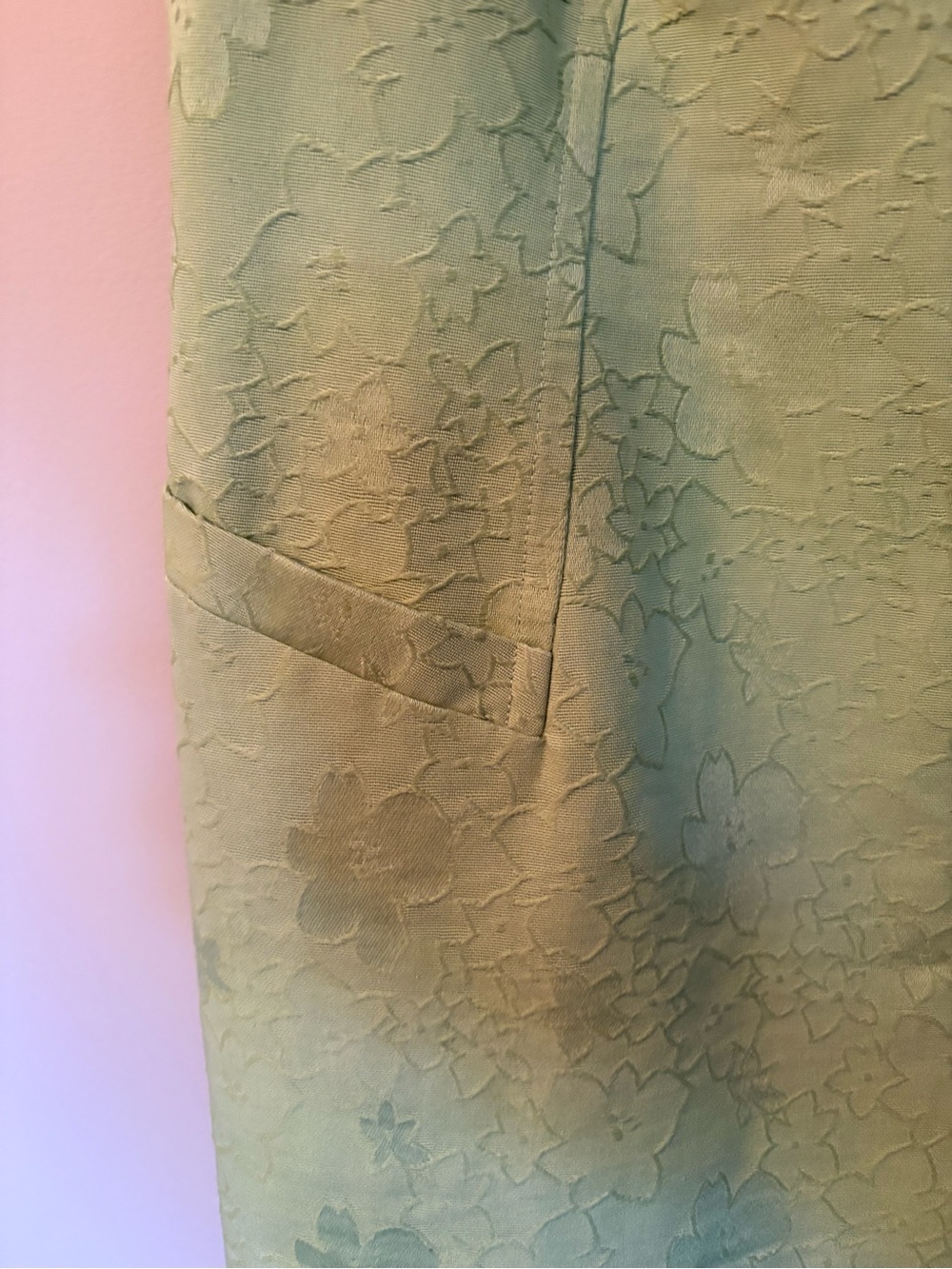 Cleo Green Floral Textured Sleeveless Shift Dress - Picture 4 of 11